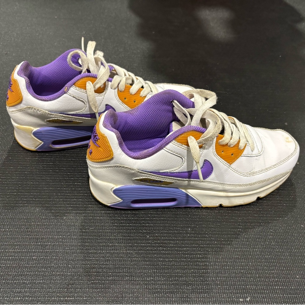 Nike air size 5Y shoes